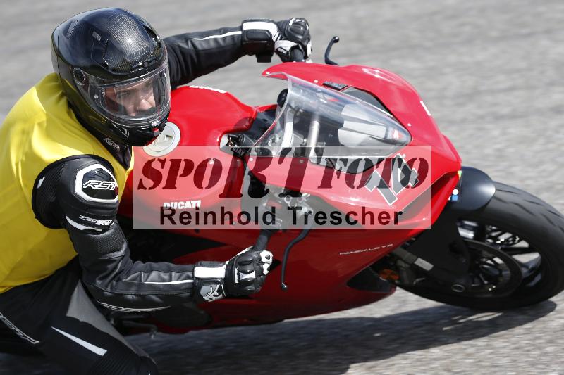 Archiv-2025/07 19.04.2025 Speer Racing ADR/Instruktorentraining/14